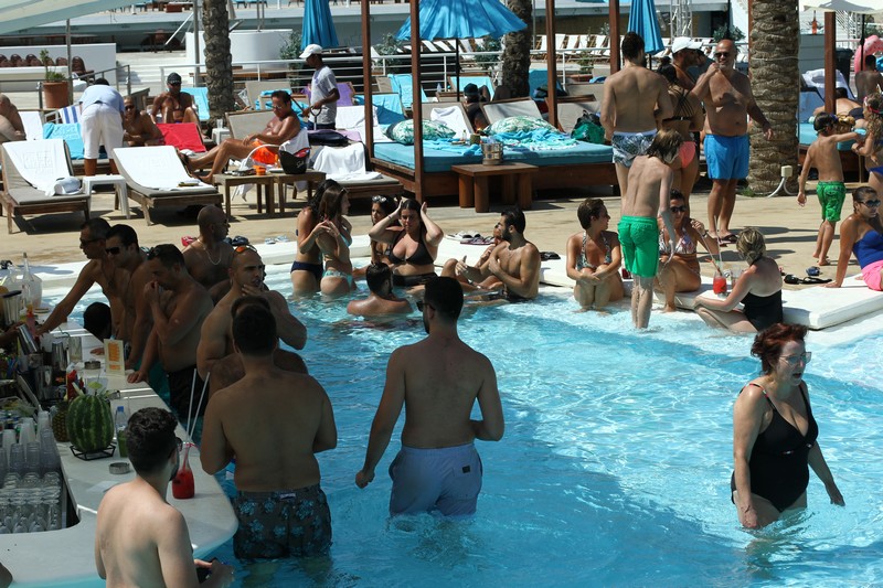 Latino Waves at Riviera